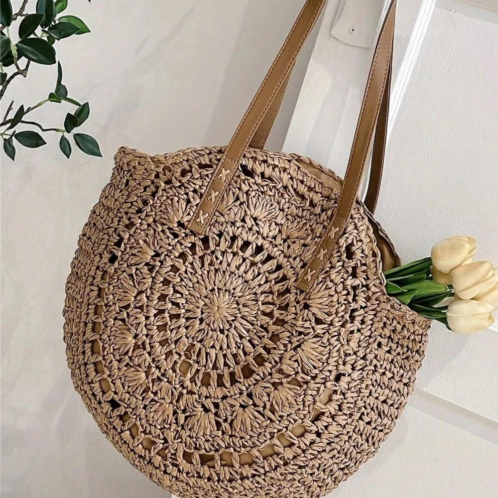 Oversized Straw Circular Lined Tote Shoulder Beach Bag - Picture 3 of 7